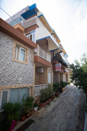 Aris-Marie Apartments